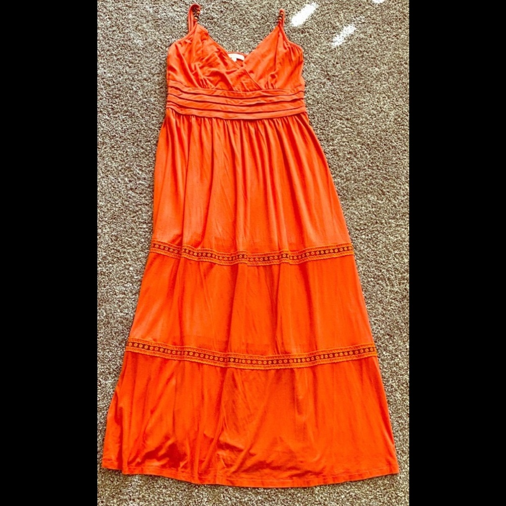 Excellent condition Annee Matthew nursing dress
